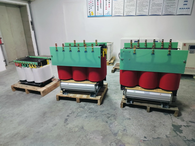 凤泉KS11-1000KVA矿用变压器